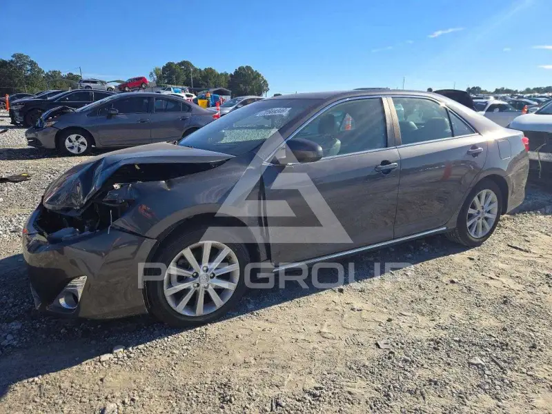 2012 Toyota CAMRY фото