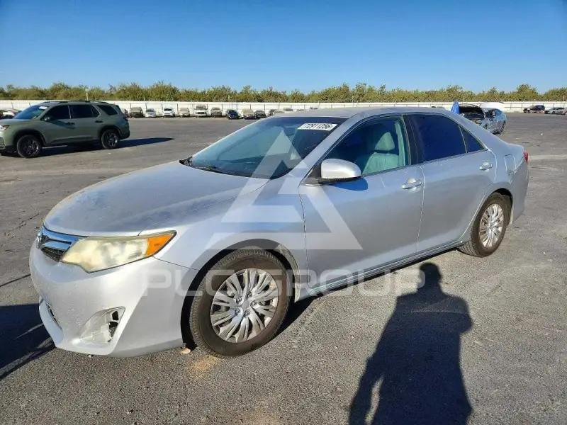 2012 Toyota CAMRY фото