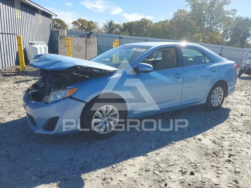 2012 Toyota CAMRY фото