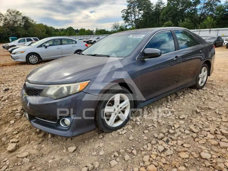 2012 Toyota CAMRY фото
