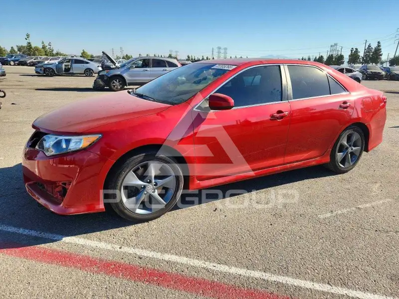 2012 Toyota CAMRY фото