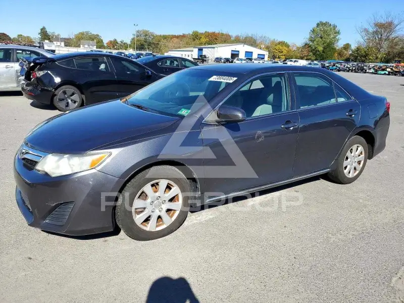 2012 Toyota CAMRY фото