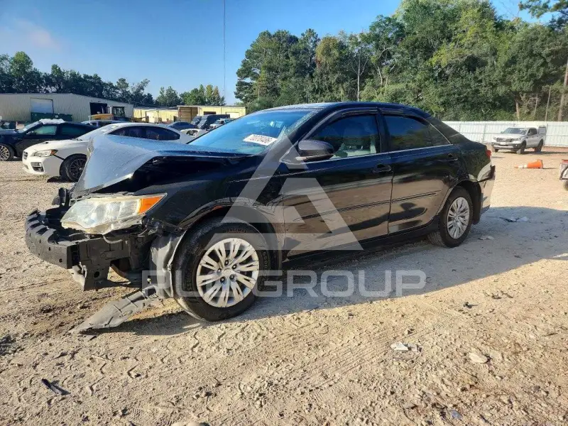 2012 Toyota CAMRY фото