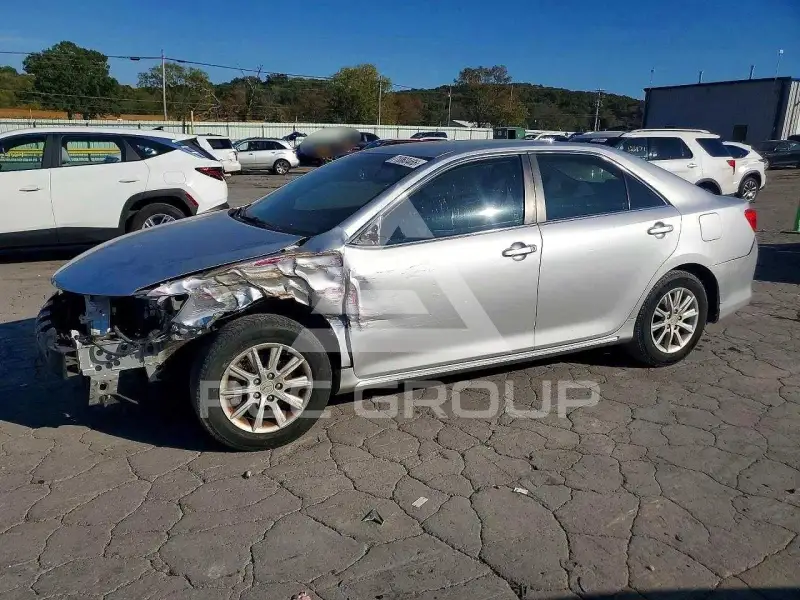 2012 Toyota CAMRY photo