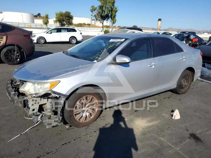 2012 Toyota CAMRY фото