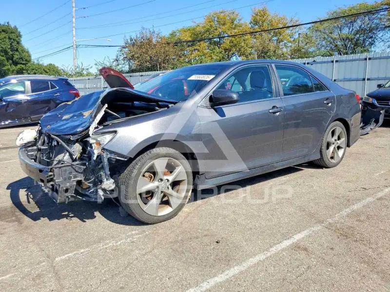 2012 Toyota CAMRY photo