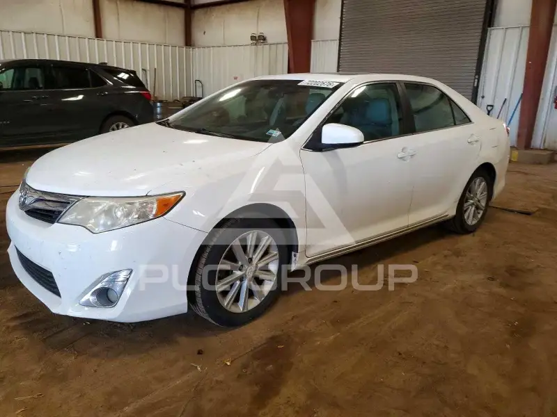 2012 Toyota CAMRY фото