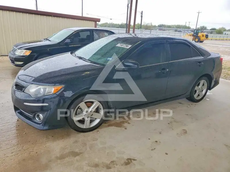 2012 Toyota CAMRY фото