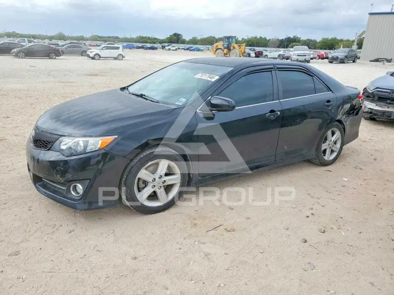 2012 Toyota CAMRY photo