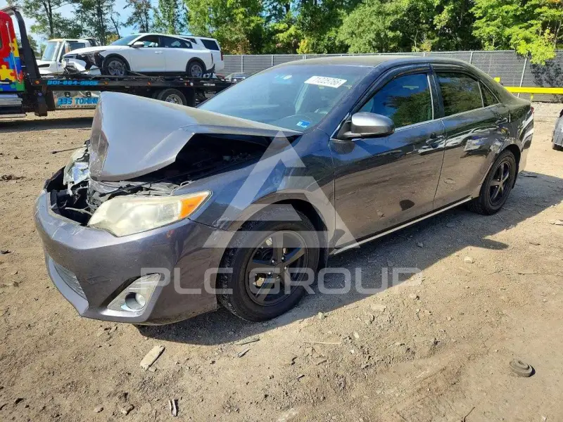 2012 Toyota CAMRY фото