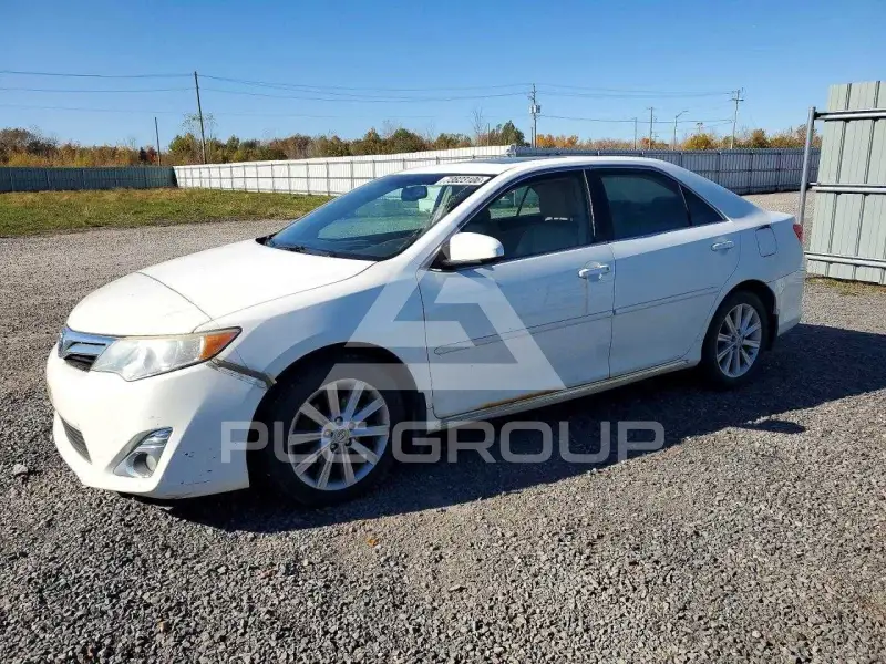 2012 Toyota CAMRY фото