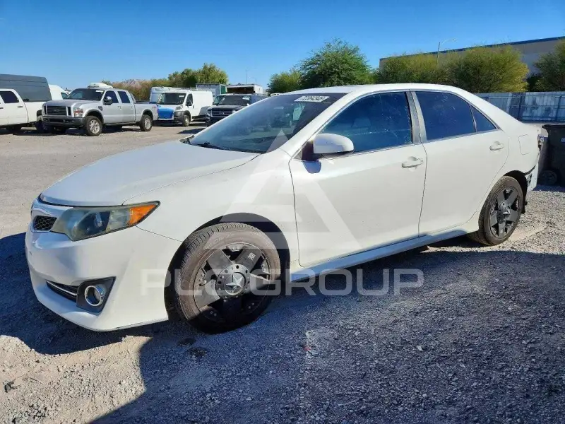 2012 Toyota CAMRY фото