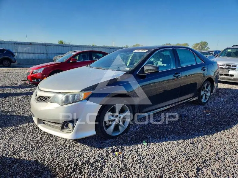 2012 Toyota CAMRY фото