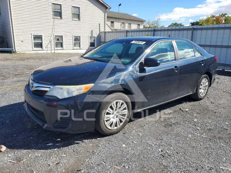 2012 Toyota CAMRY фото