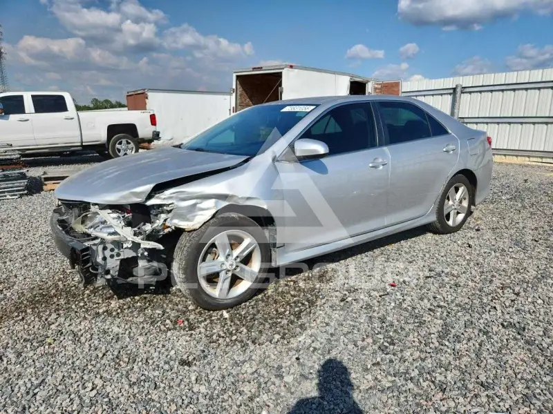 2012 Toyota CAMRY фото