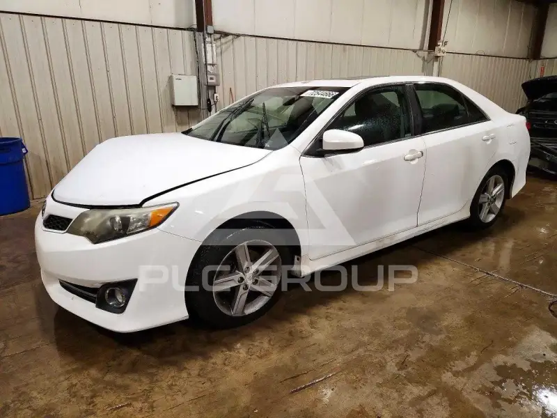 2012 Toyota CAMRY фото
