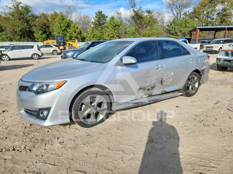 2012 Toyota CAMRY фото