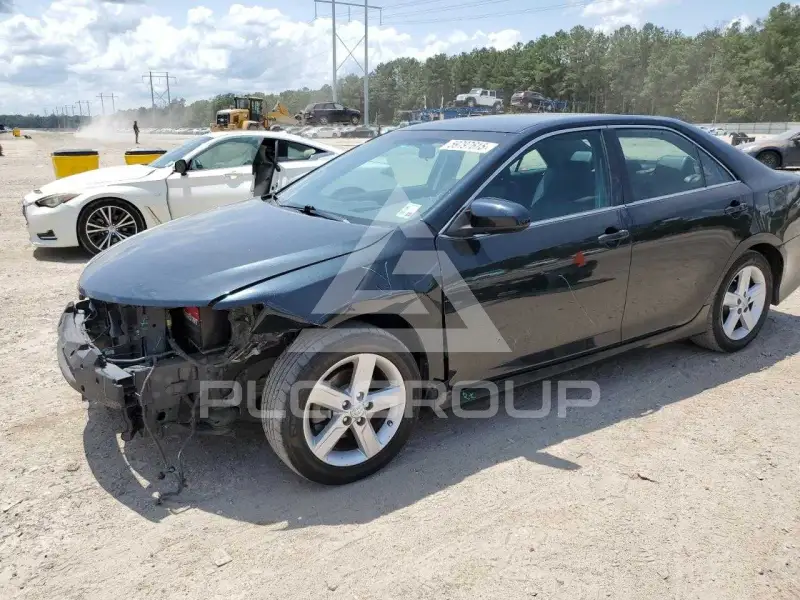 2012 Toyota CAMRY photo