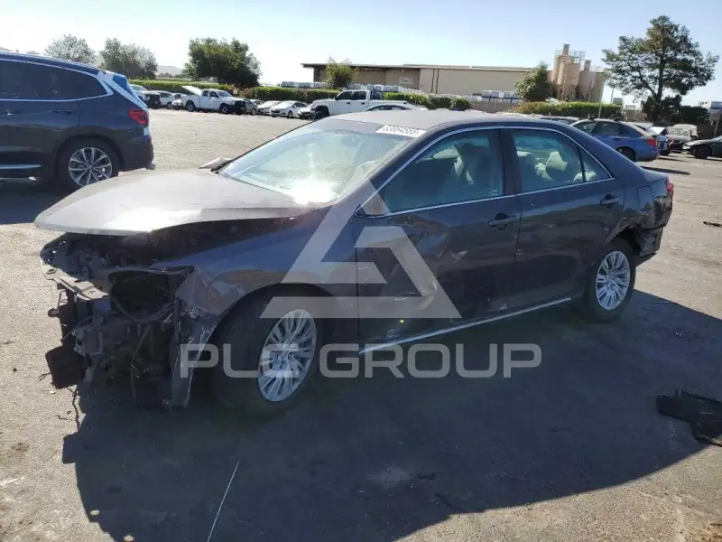 2012 Toyota CAMRY фото