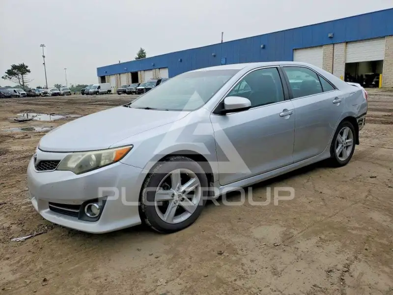 2012 Toyota CAMRY photo