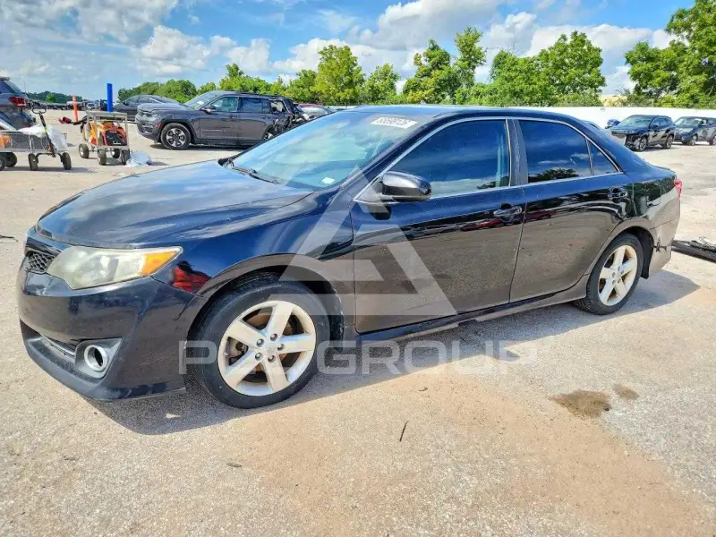 2012 Toyota CAMRY фото