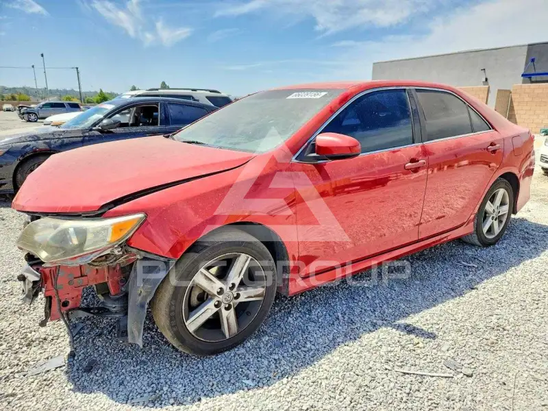 2012 Toyota CAMRY photo