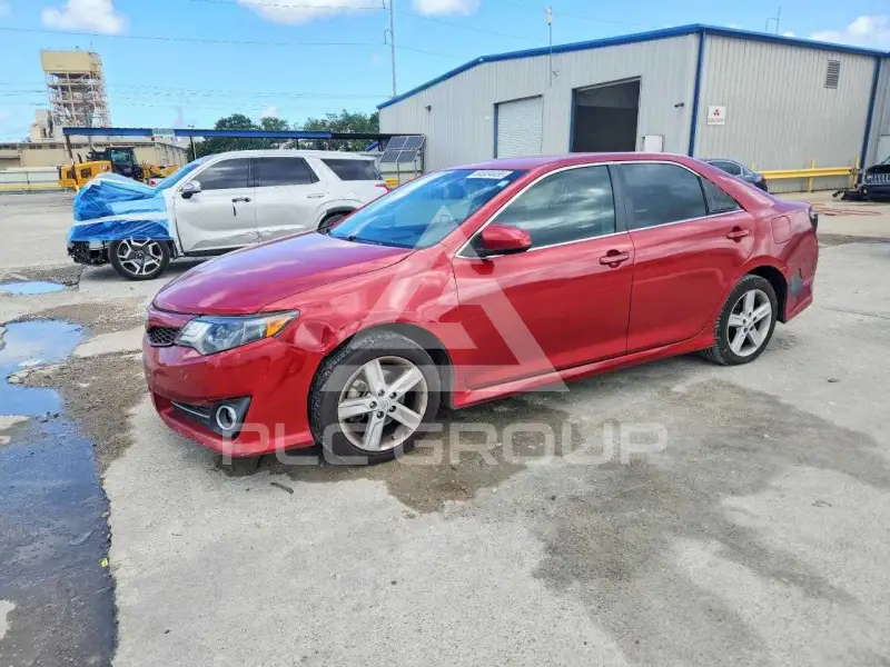2012 Toyota CAMRY фото