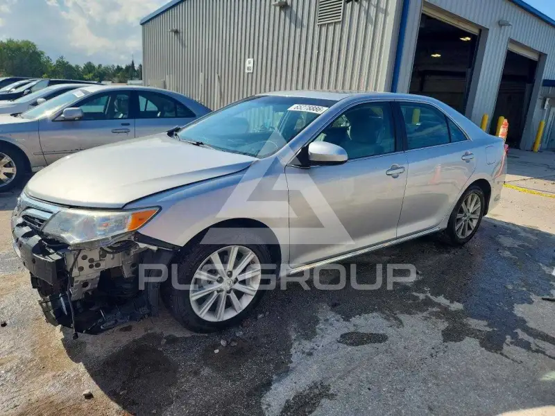 2012 Toyota CAMRY фото