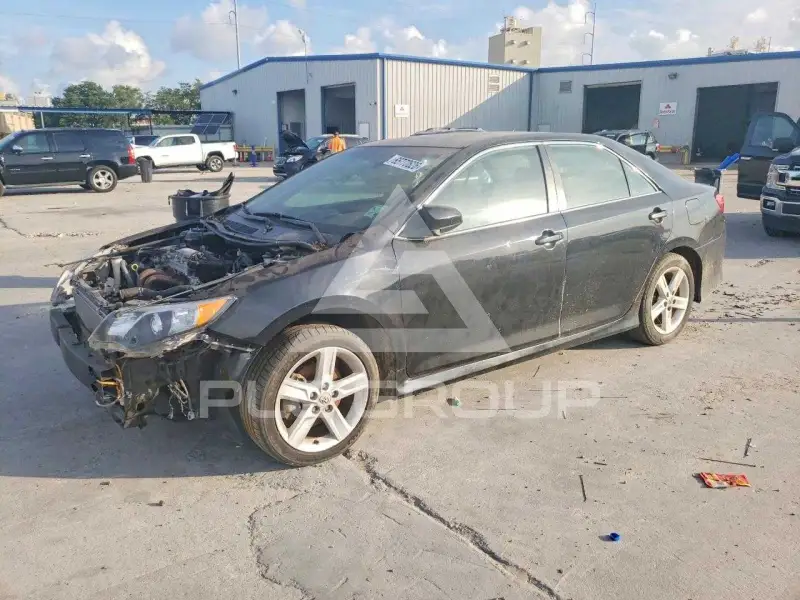 2012 Toyota CAMRY фото