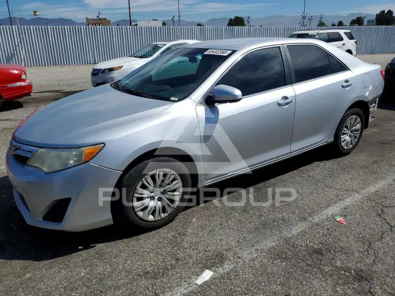 2012 Toyota CAMRY фото