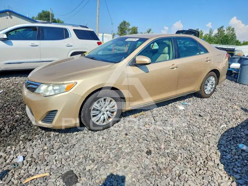 2012 Toyota CAMRY фото