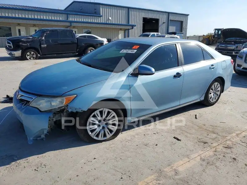 2012 Toyota CAMRY photo