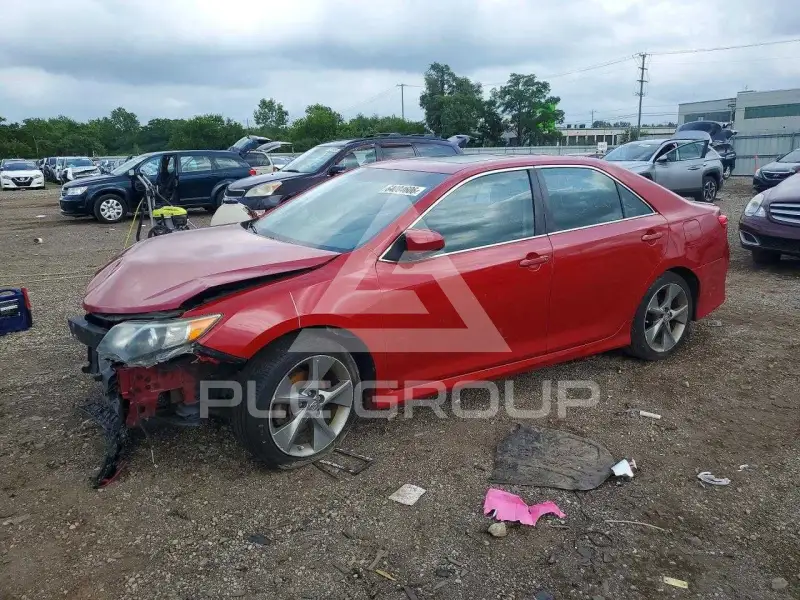 2012 Toyota CAMRY фото