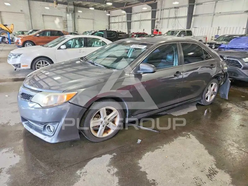 2012 Toyota CAMRY фото