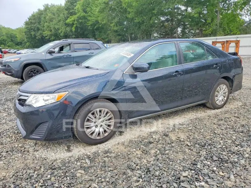 2012 Toyota CAMRY фото