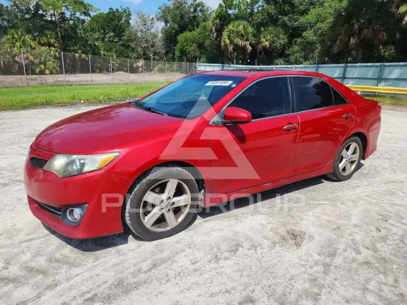 2012 Toyota CAMRY фото