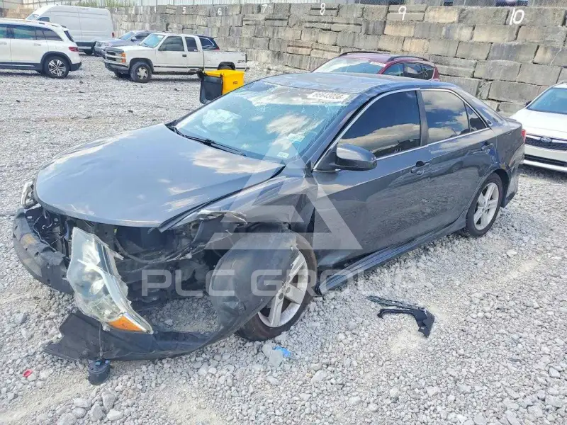 2012 Toyota CAMRY фото