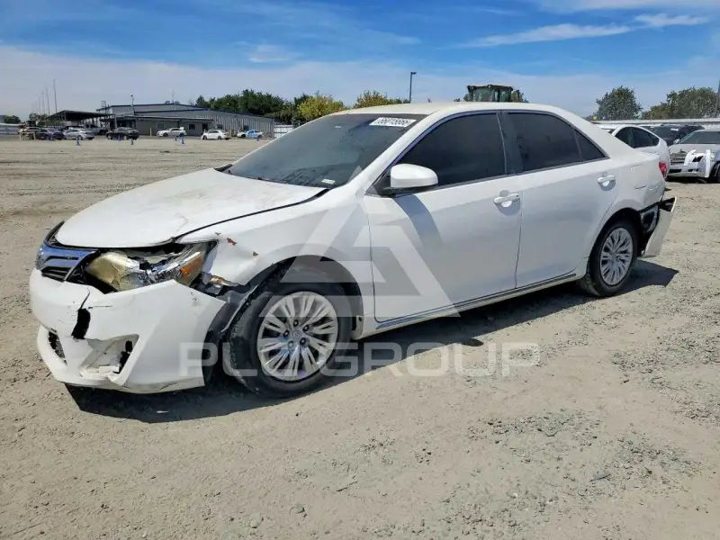 2012 Toyota CAMRY фото