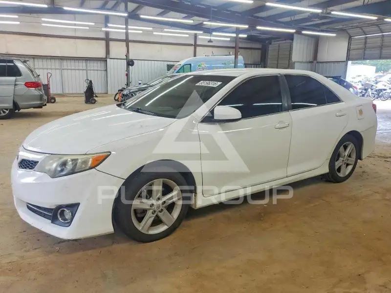 2012 Toyota CAMRY фото