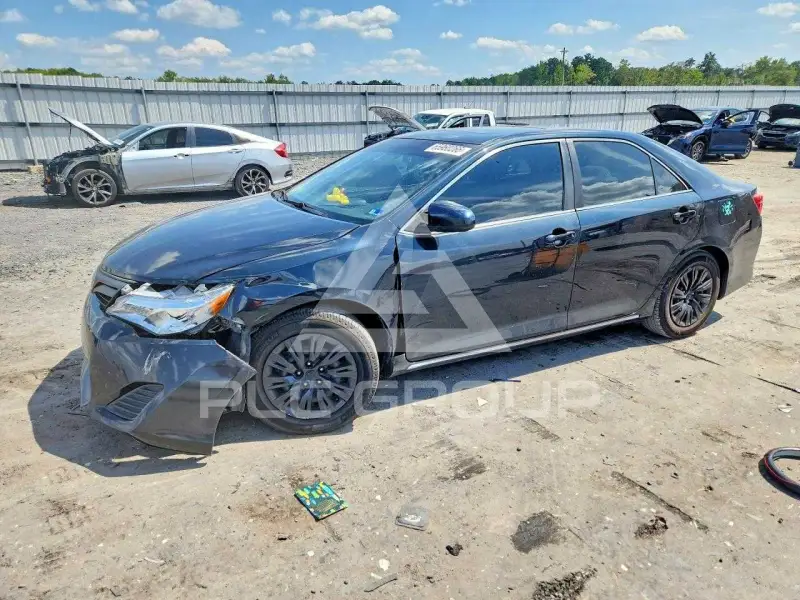 2012 Toyota CAMRY фото