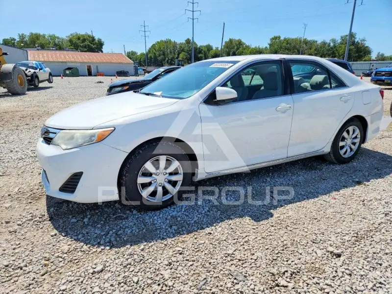 2012 Toyota CAMRY photo