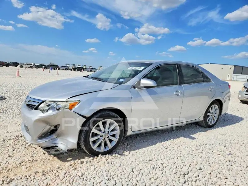 2012 Toyota CAMRY фото