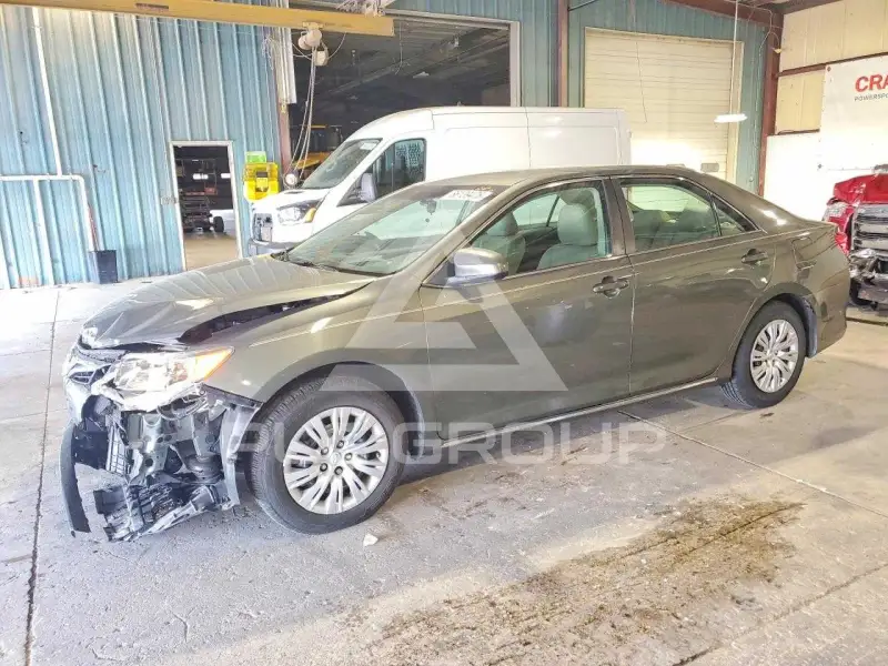 2012 Toyota CAMRY фото
