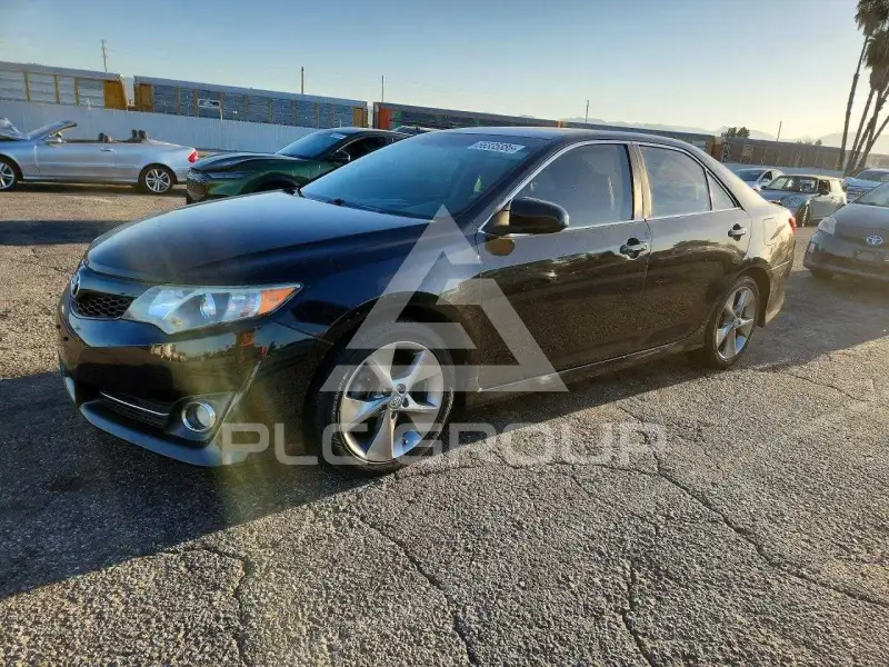 2012 Toyota CAMRY фото