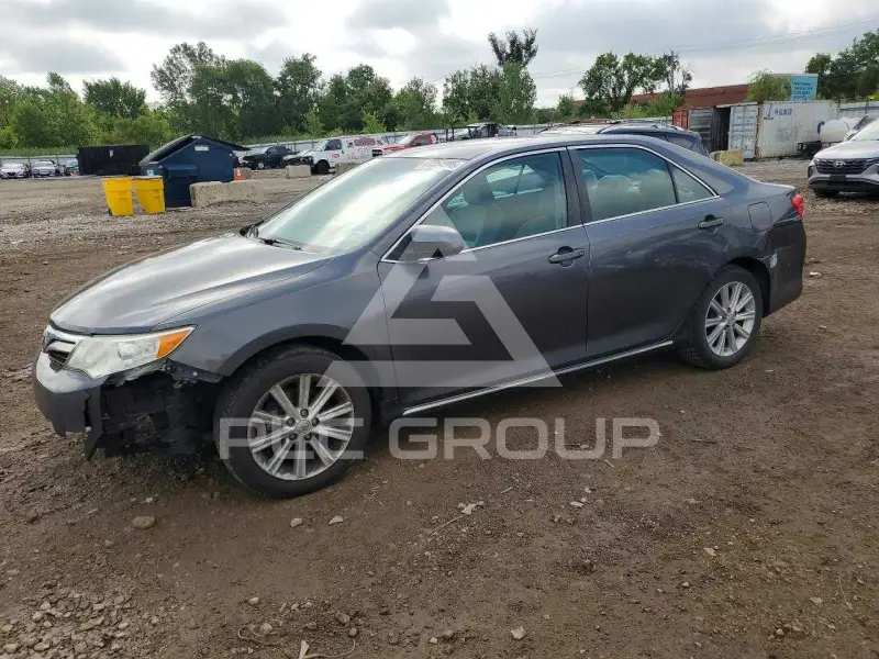 2012 Toyota CAMRY фото