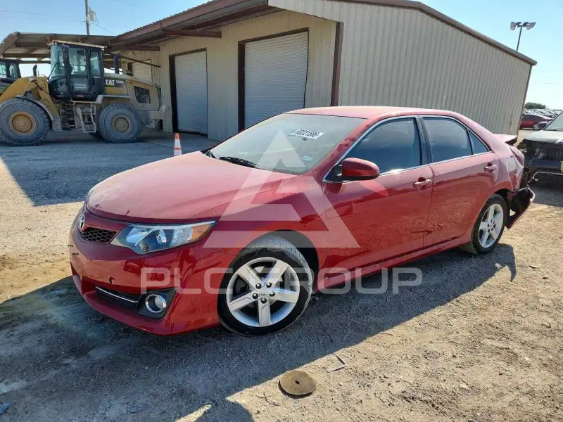 2012 Toyota CAMRY фото