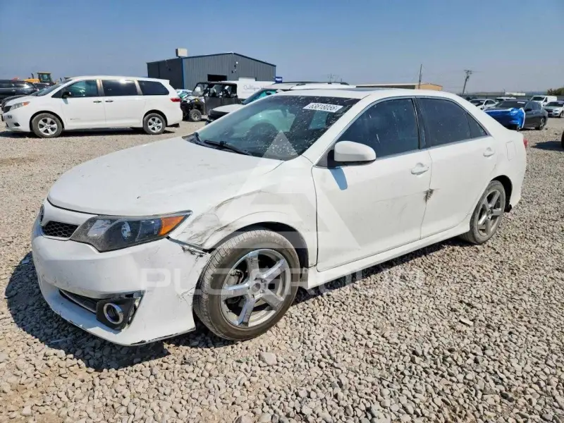 2012 Toyota CAMRY фото