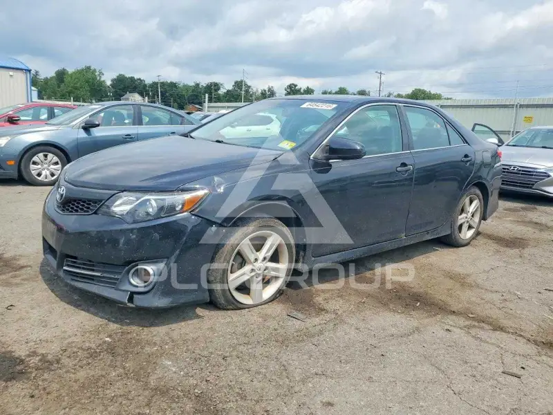 2012 Toyota CAMRY фото