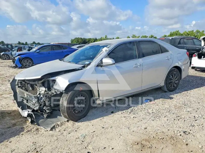 2012 Toyota CAMRY фото