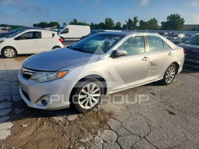 2012 Toyota CAMRY фото